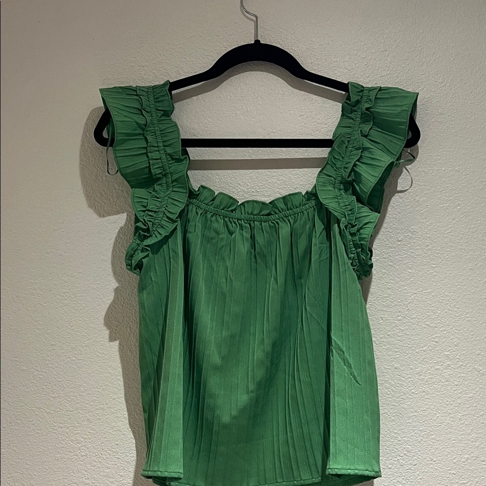 Lush Emerald Ruffled Blouse - Picture 6 of 7